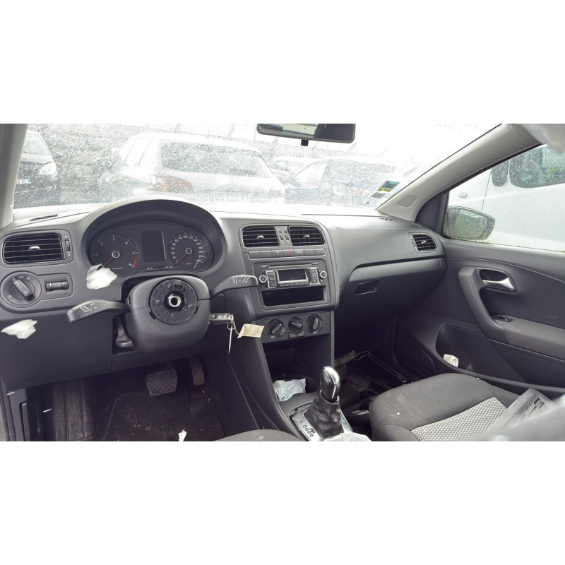 Actionneur verrou trappe d'essence VOLKSWAGEN POLO 5 Photo n°17