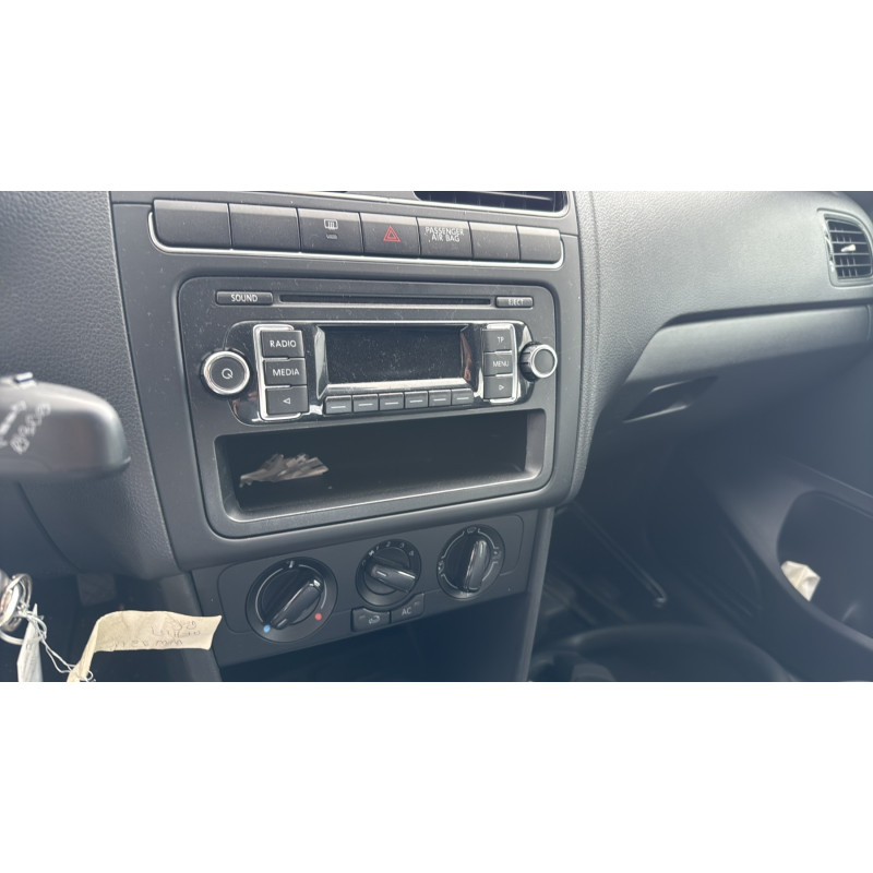 Actionneur verrou trappe d'essence VOLKSWAGEN POLO 5 Photo n°19