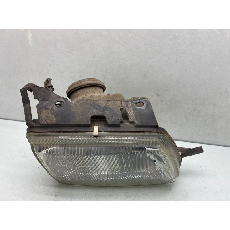 Optique avant principal droit (feux)(phare) CITROEN SAXO Photo n°2