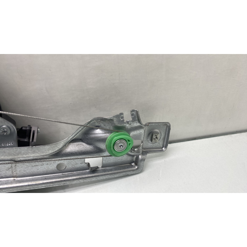 Leve vitre electrique arriere droit PEUGEOT 5008 1 Photo n°3