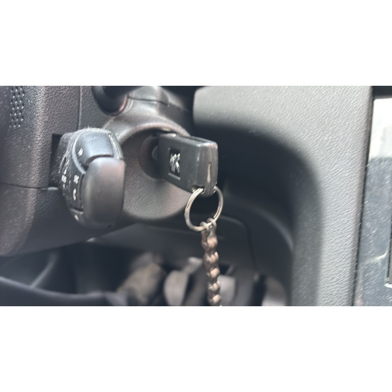 Leve vitre electrique arriere droit PEUGEOT 5008 1 Photo n°10