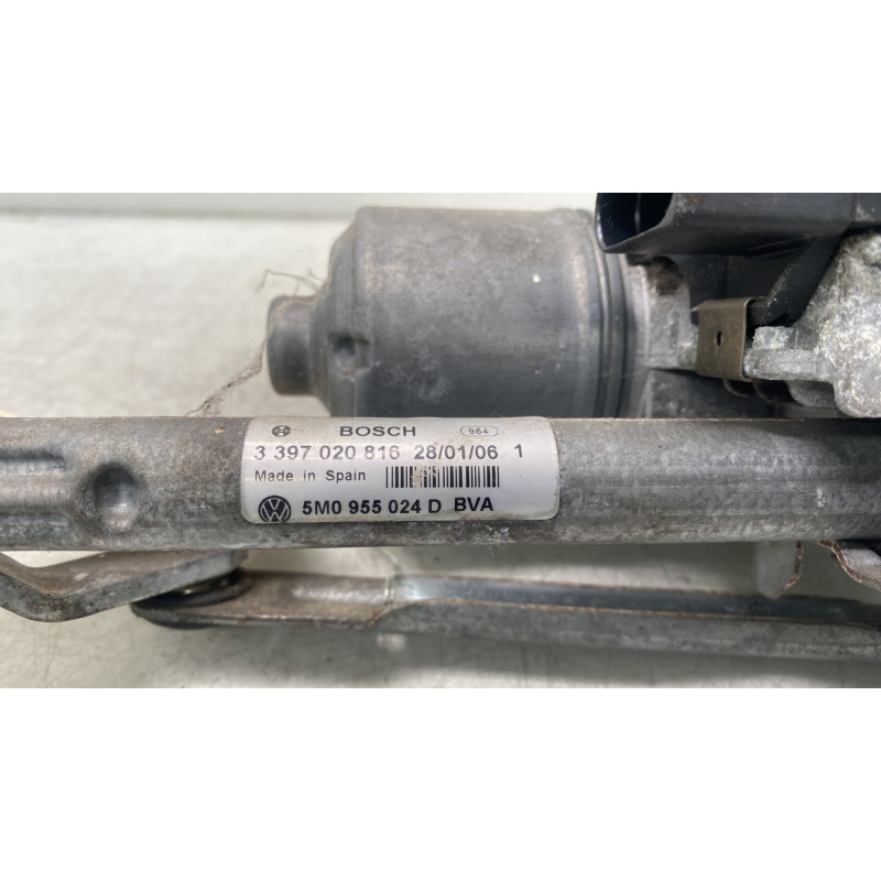 Moteur essuie glace avant droit VOLKSWAGEN GOLF PLUS Photo n°7