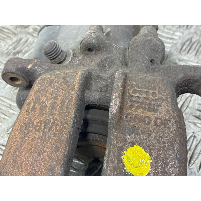 Etrier arriere droit (freinage) AUDI A6 3 Photo n°2