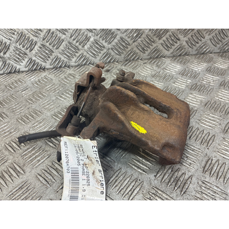 Etrier arriere droit (freinage) RENAULT TRAFIC 2 Photo n°3