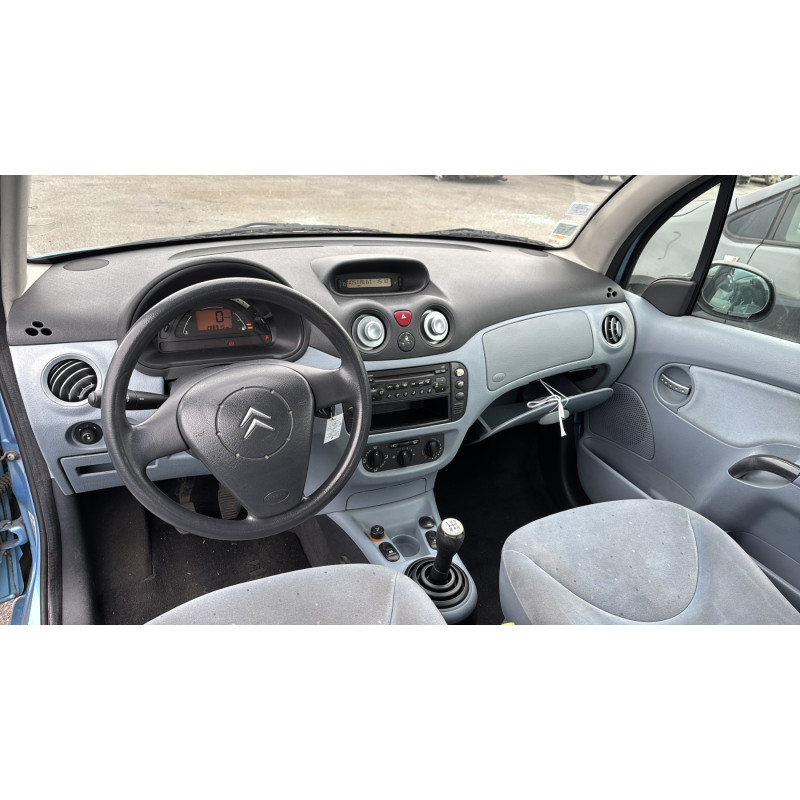 Pare boue avant droit CITROEN C3 1 Photo n°17