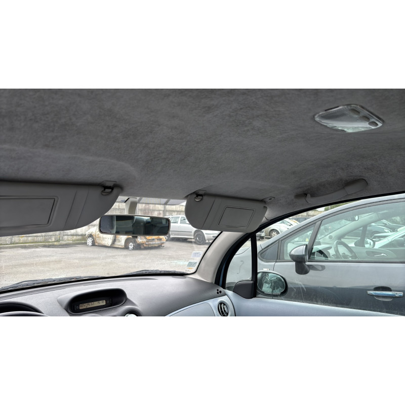 Pare boue avant droit CITROEN C3 1 Photo n°18