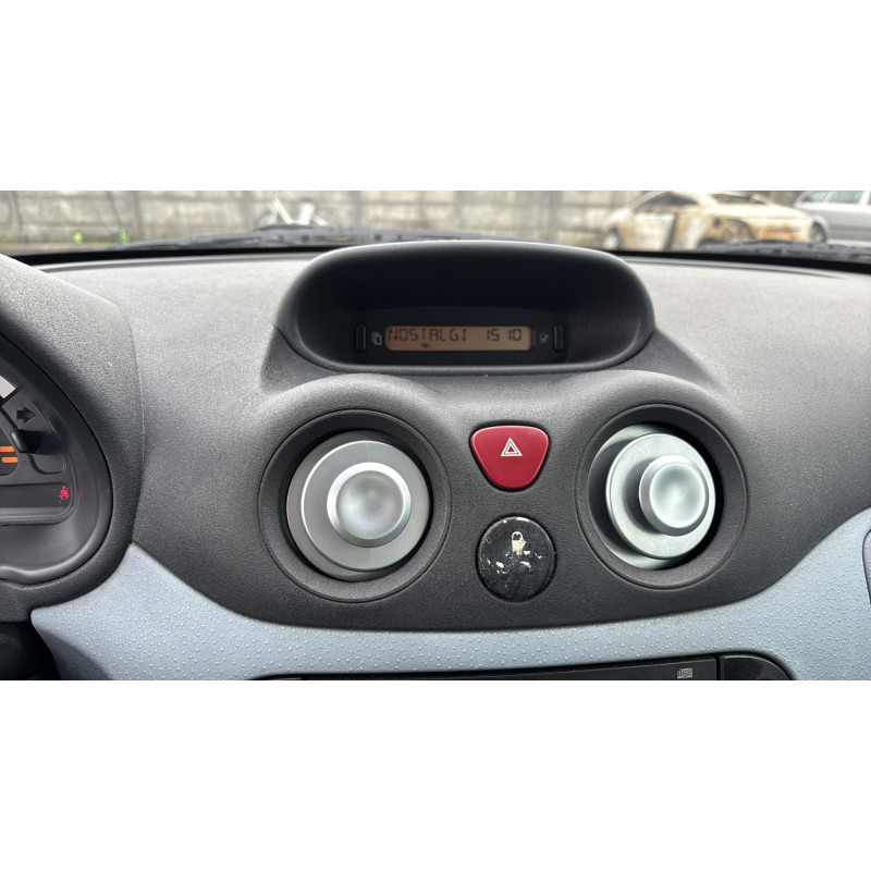 Pare boue avant droit CITROEN C3 1 Photo n°19