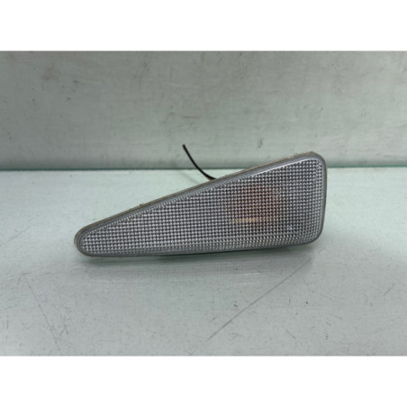 Repetiteur clignotant avant droit  (Feux) DACIA SANDERO 1
