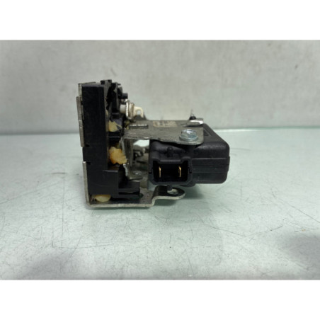 Serrure arriere droit DACIA SANDERO 1