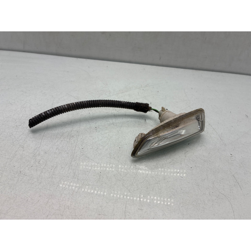Repetiteur clignotant avant droit  (Feux) OPEL ASTRA J Photo n°2