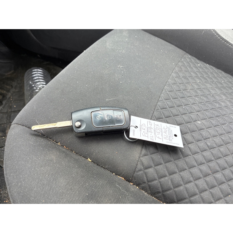 Antenne FORD FIESTA 6 Photo n°6
