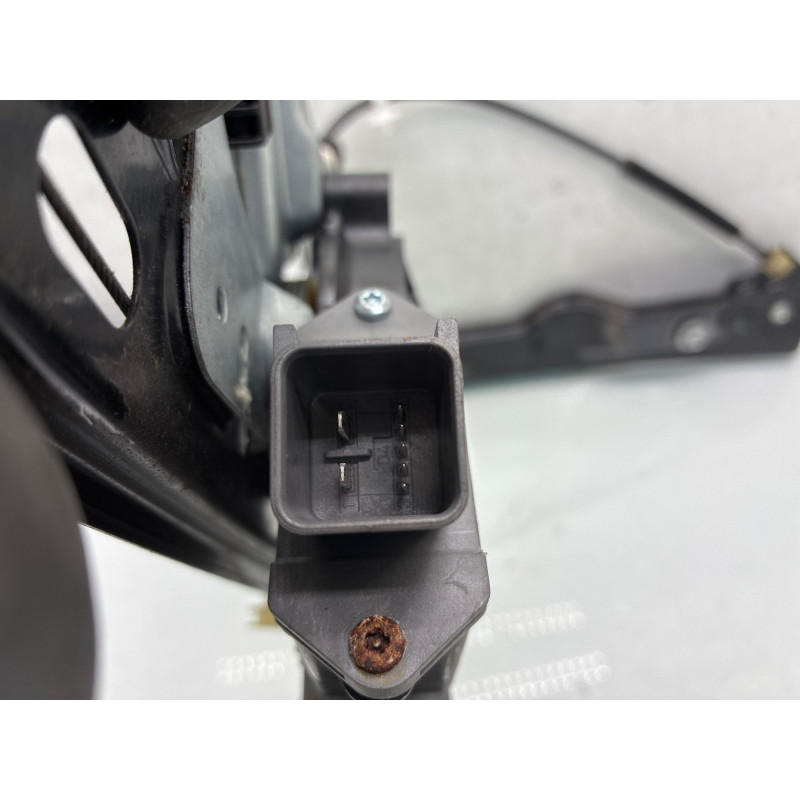 Leve vitre electrique avant gauche OPEL ASTRA J Photo n°3
