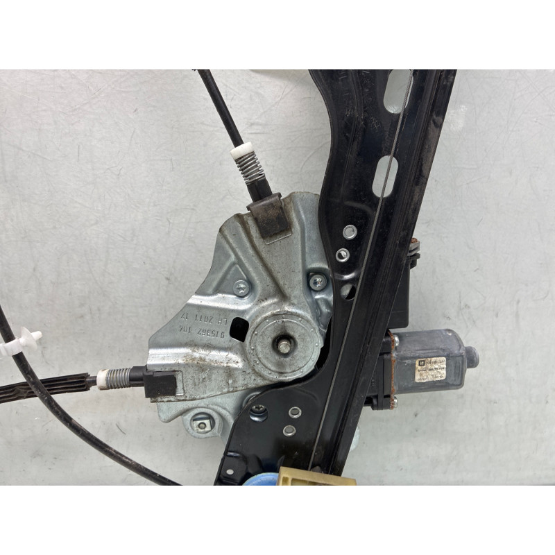 Leve vitre electrique avant gauche OPEL ASTRA J Photo n°4