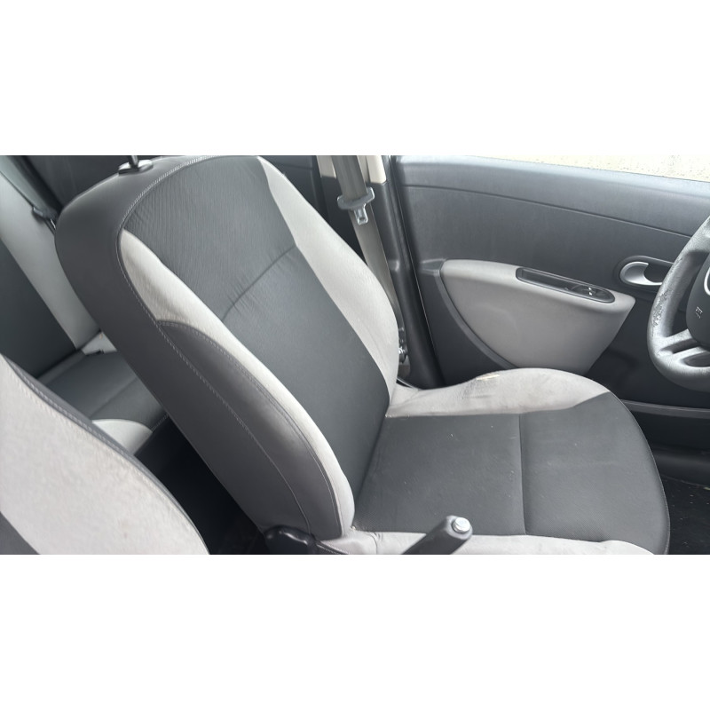 Interrupteur de leve vitre avant droit RENAULT CLIO 3 Photo n°13