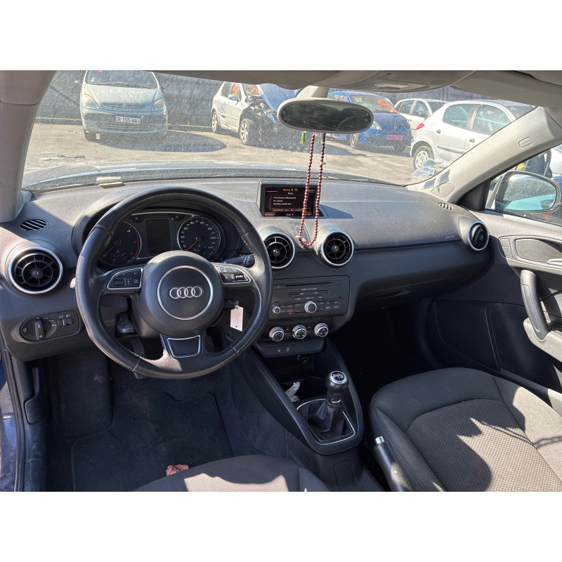 AUDI A1 1 SPORTBACK PHASE 1 1.6 TDI - 16V TURBO Photo n°14