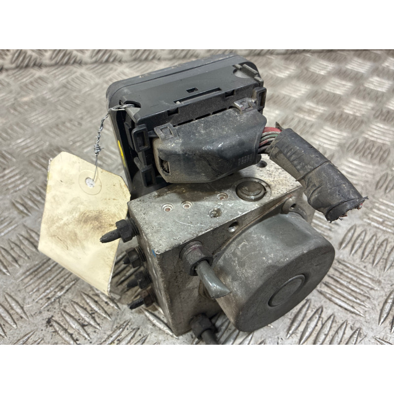 Bloc ABS (freins anti-blocage) TOYOTA IQ Photo n°5
