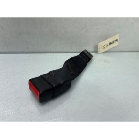 Attache ceinture arriere gauche NISSAN JUKE 1