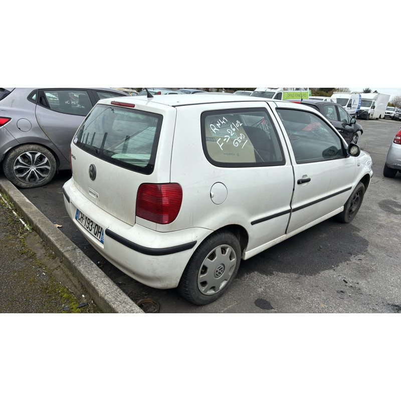 Leve vitre electrique avant gauche VOLKSWAGEN POLO 3 Photo n°8