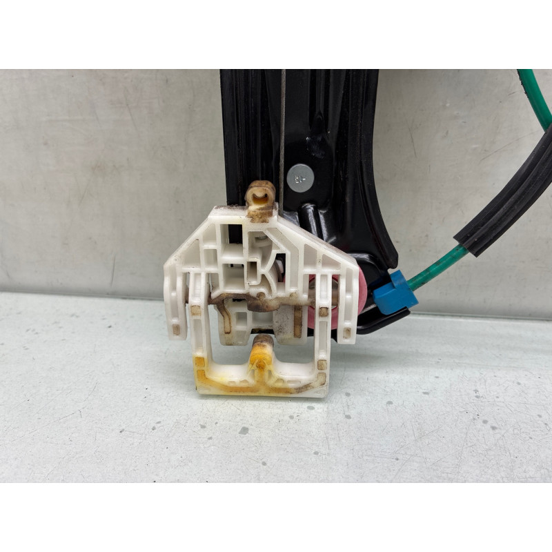 Leve vitre electrique avant droit BMW SERIE 1 F20 Photo n°4