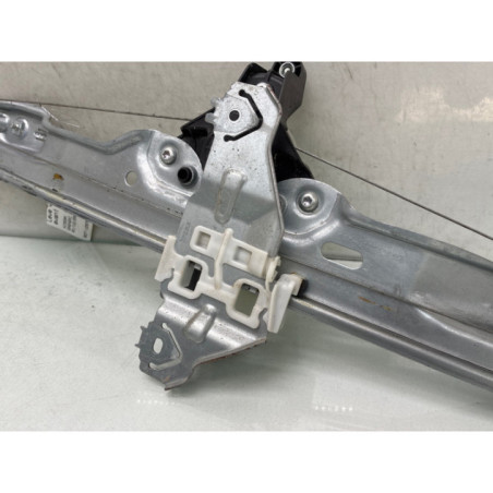 Leve vitre electrique avant droit NISSAN QASHQAI 2