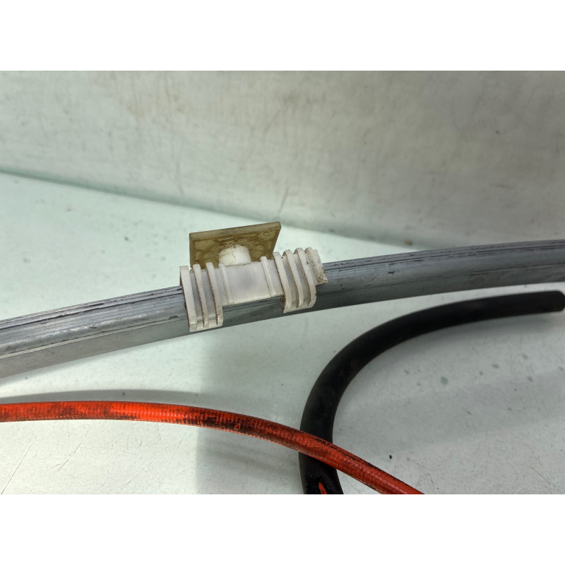 Leve vitre electrique avant droit PEUGEOT 106 Photo n°1