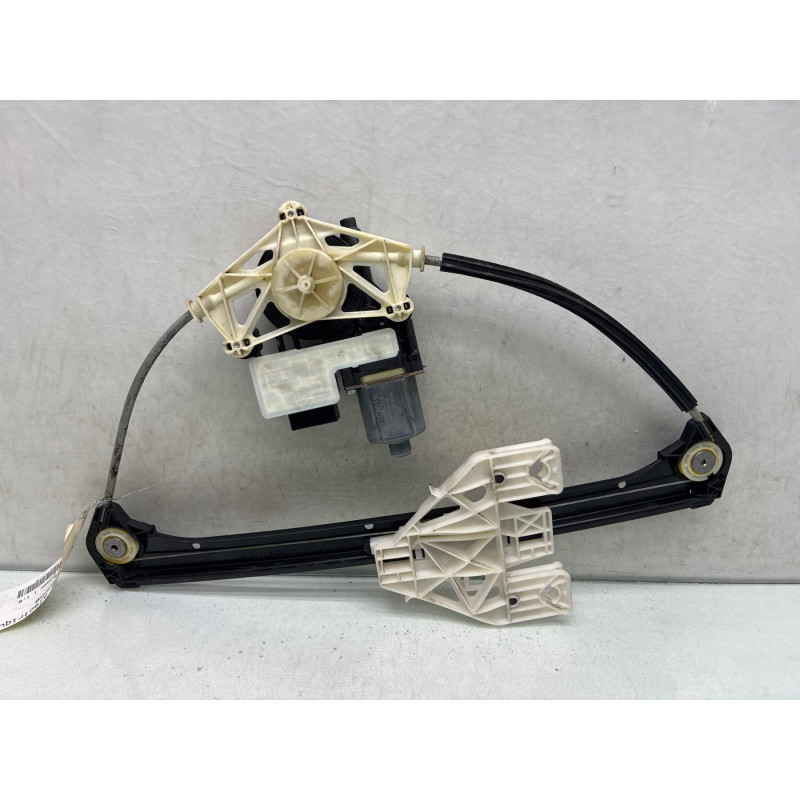Leve vitre electrique arriere gauche AUDI A3 3 Photo n°3