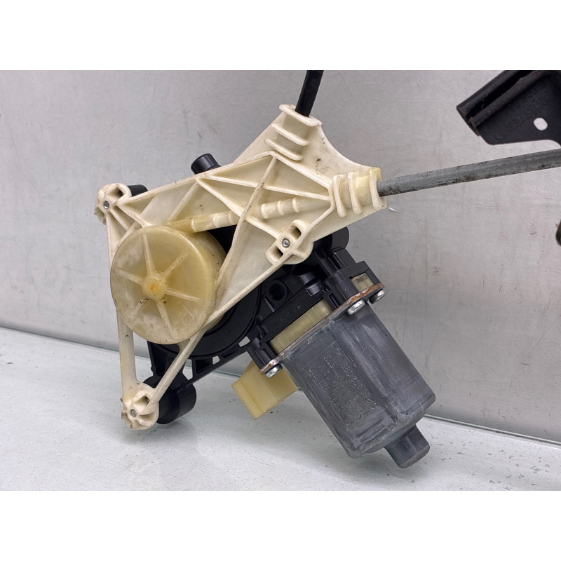 Leve vitre electrique avant droit AUDI A3 3 Photo n°1