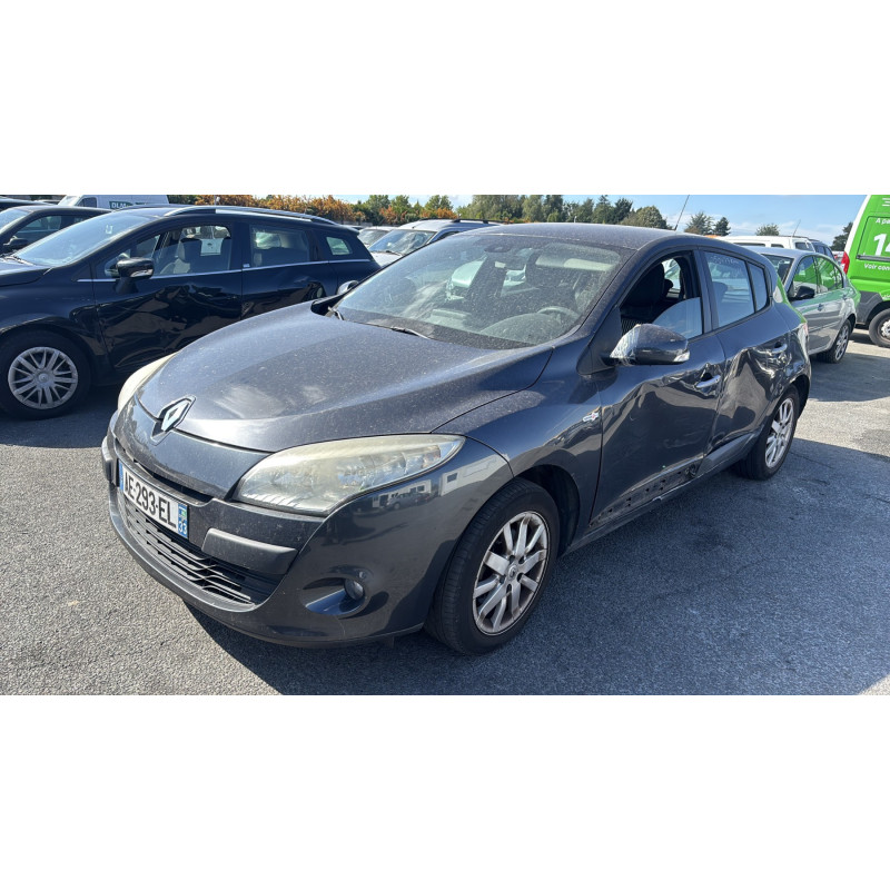 Capot RENAULT MEGANE 3 Photo n°7
