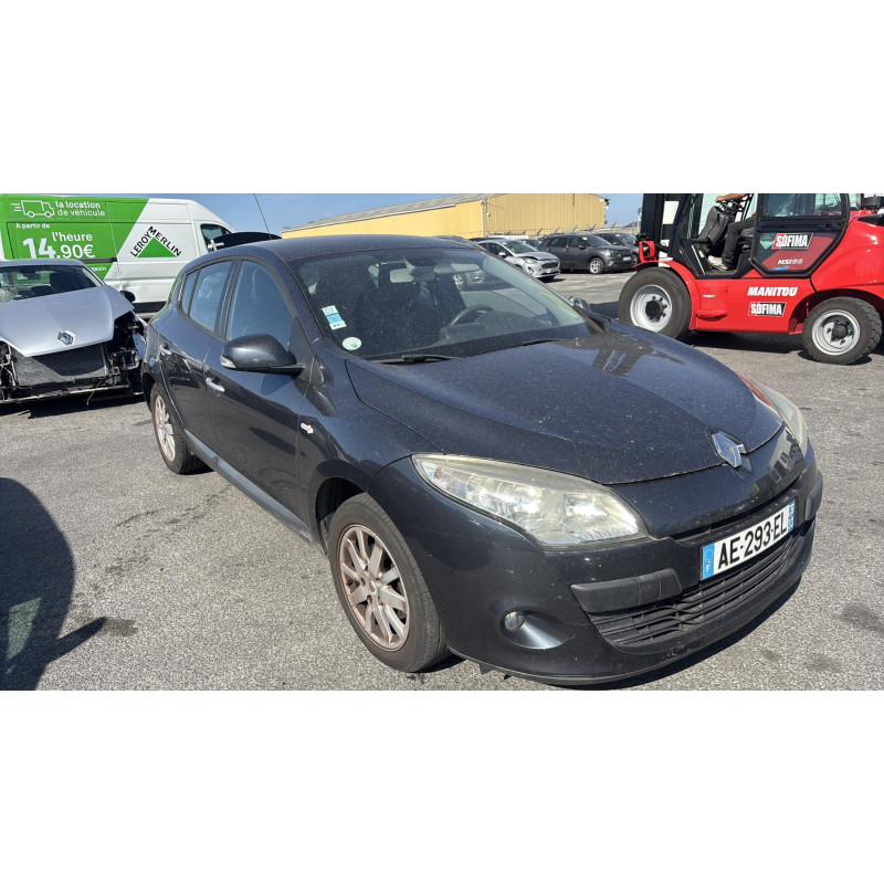 Capot RENAULT MEGANE 3 Photo n°8