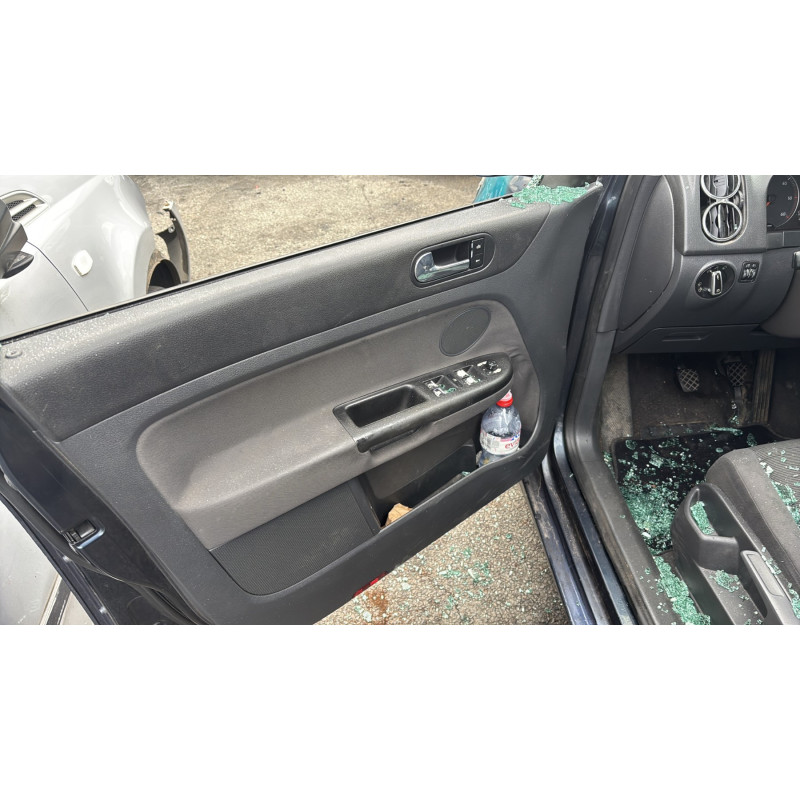 Leve vitre electrique avant gauche VOLKSWAGEN GOLF PLUS Photo n°14