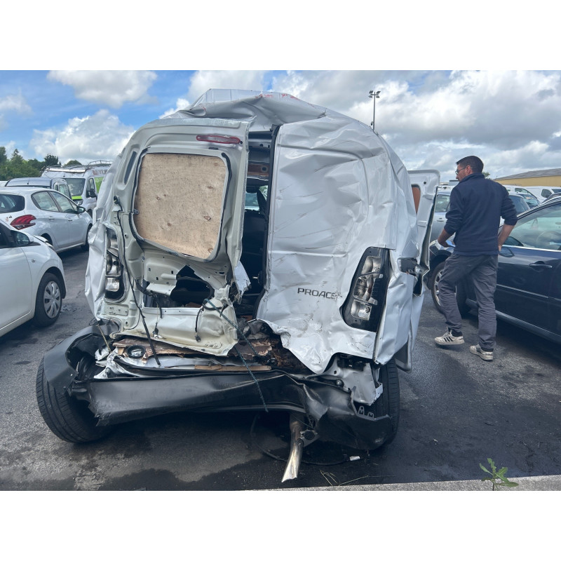 Cremaillere assistee TOYOTA PROACE 3 CITY Photo n°20