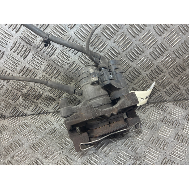 Etrier arriere droit (freinage) AUDI A3 3 Photo n°1