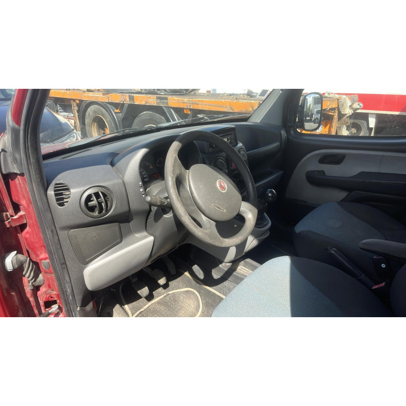 Pretensionneur de ceinture avant gauche FIAT DOBLO 1 Photo n°8