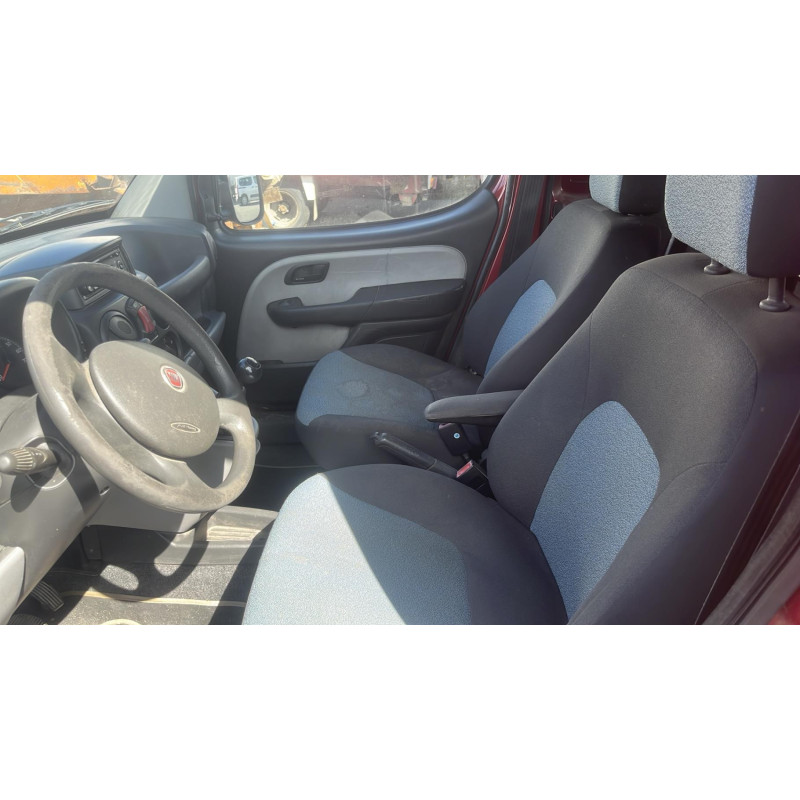 Pretensionneur de ceinture avant gauche FIAT DOBLO 1 Photo n°18