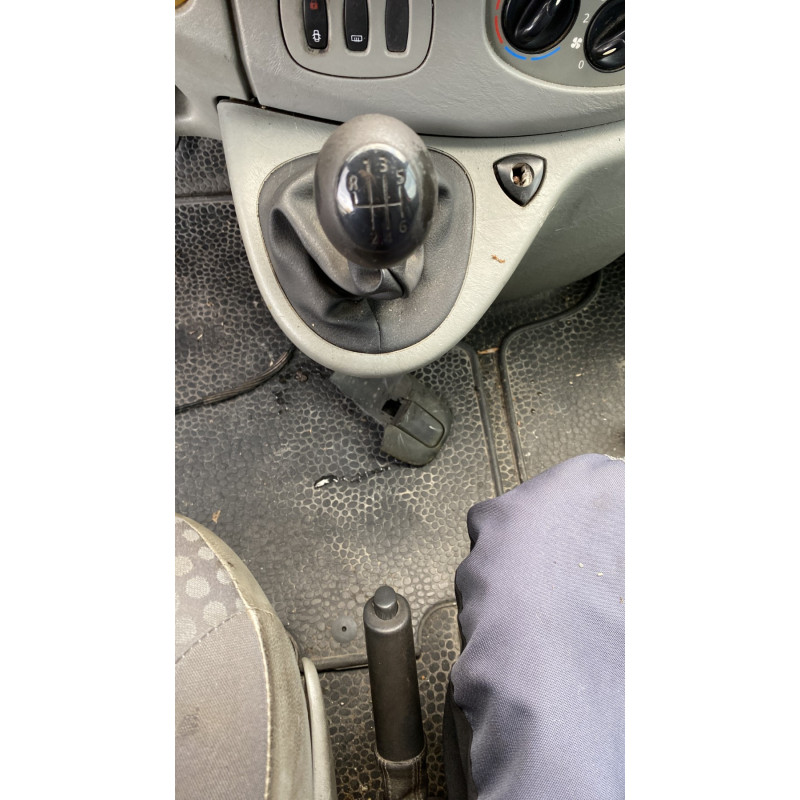 Etrier arriere gauche (freinage) OPEL VIVARO 1 Photo n°18