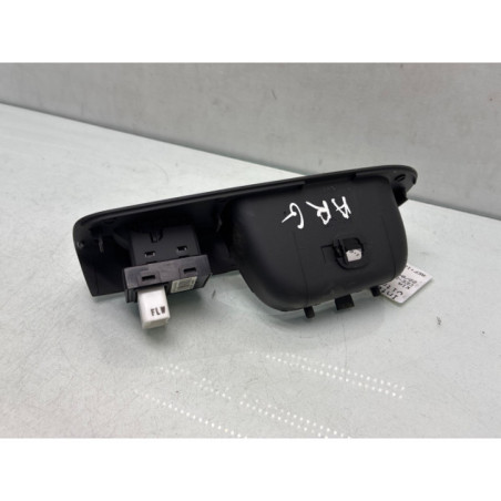 Interrupteur de leve vitre arriere gauche KIA CEE-D 1 Photo n°1