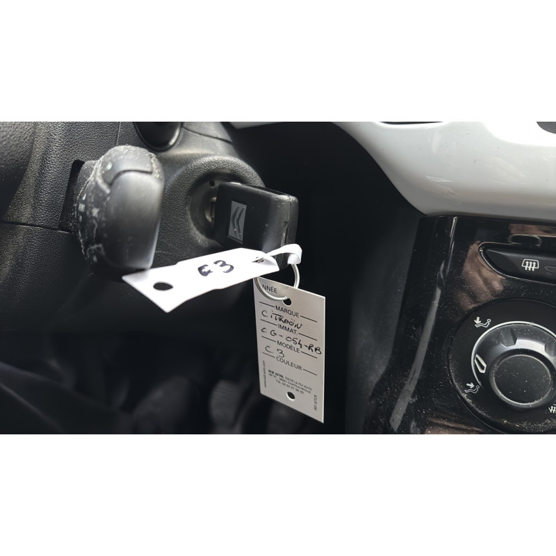 Feu arriere secondaire droit (feux) CITROEN C3 2 Photo n°8