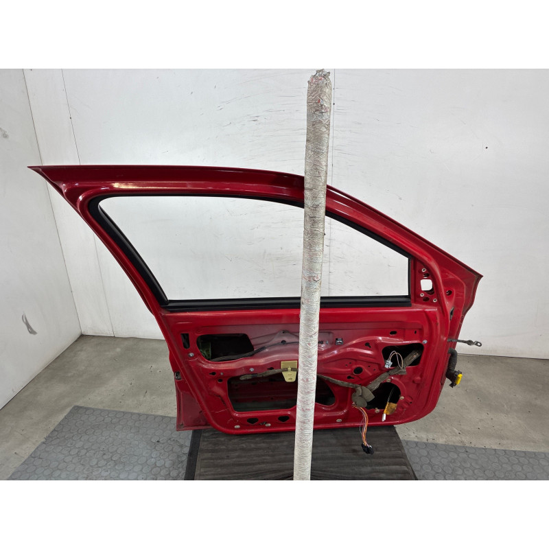 Porte avant gauche RENAULT CLIO 2 CAMPUS Photo n°3