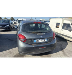 Feu arriere stop central PEUGEOT 208 1