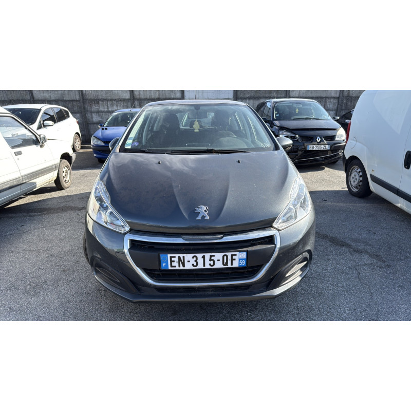 Feu arriere stop central PEUGEOT 208 1 Photo n°14