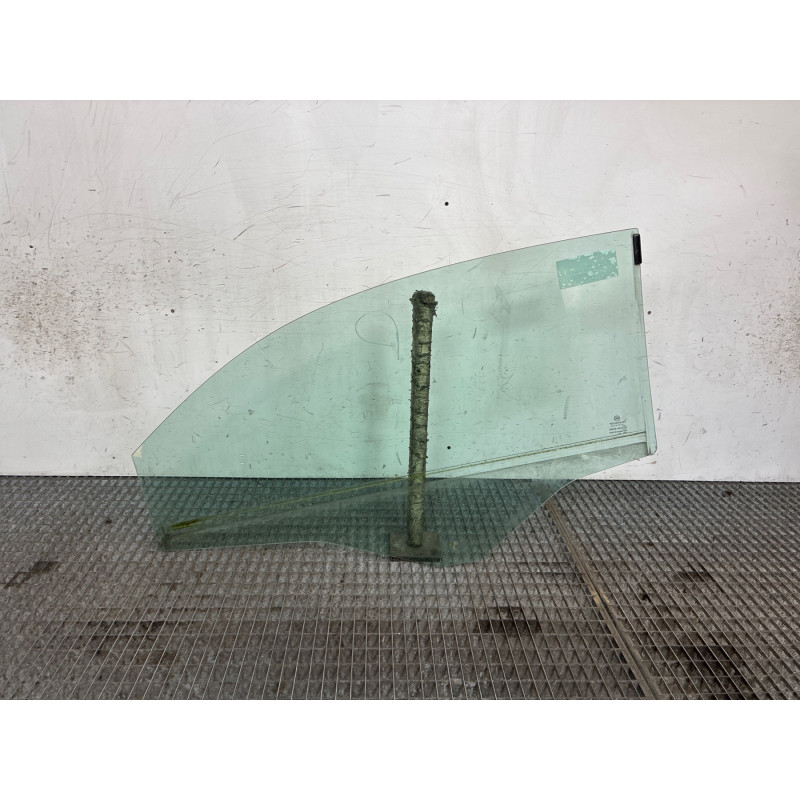 Vitre avant droit FIAT 500 2 Photo n°3