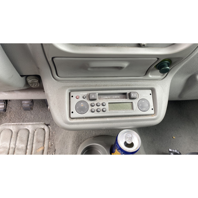 Bouton de coffre RENAULT TWINGO 1 Photo n°18