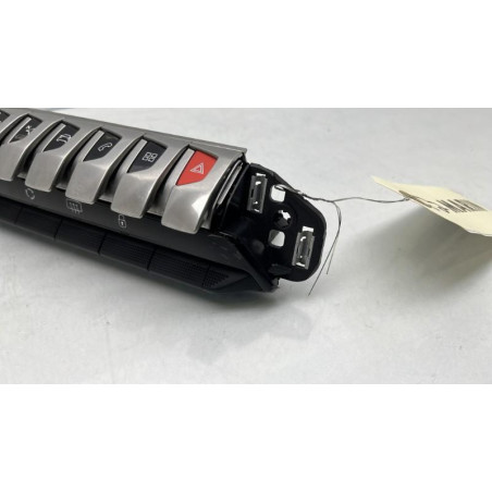 Bouton de warning PEUGEOT 3008 2