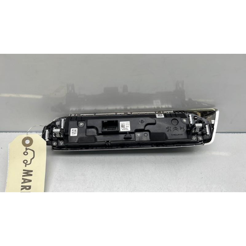 Bouton de warning PEUGEOT 3008 2 Photo n°5