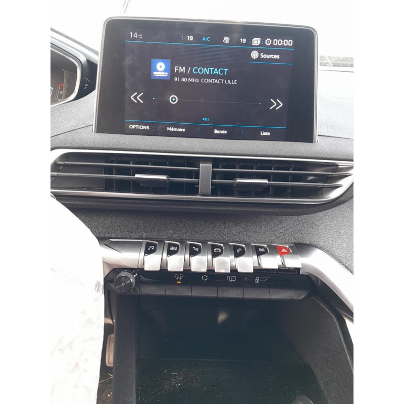 Bouton de warning PEUGEOT 3008 2 Photo n°7