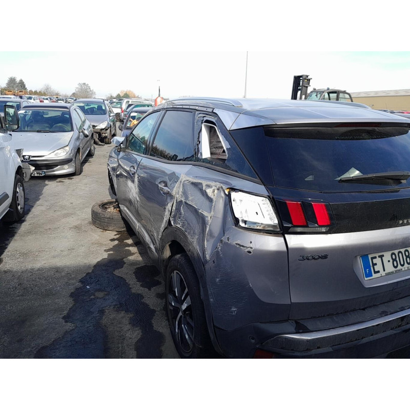 Bouton de warning PEUGEOT 3008 2 Photo n°11