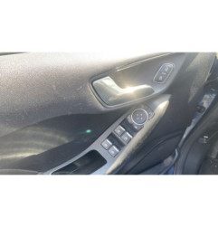 Feu arriere secondaire gauche (feux) FORD FIESTA 7