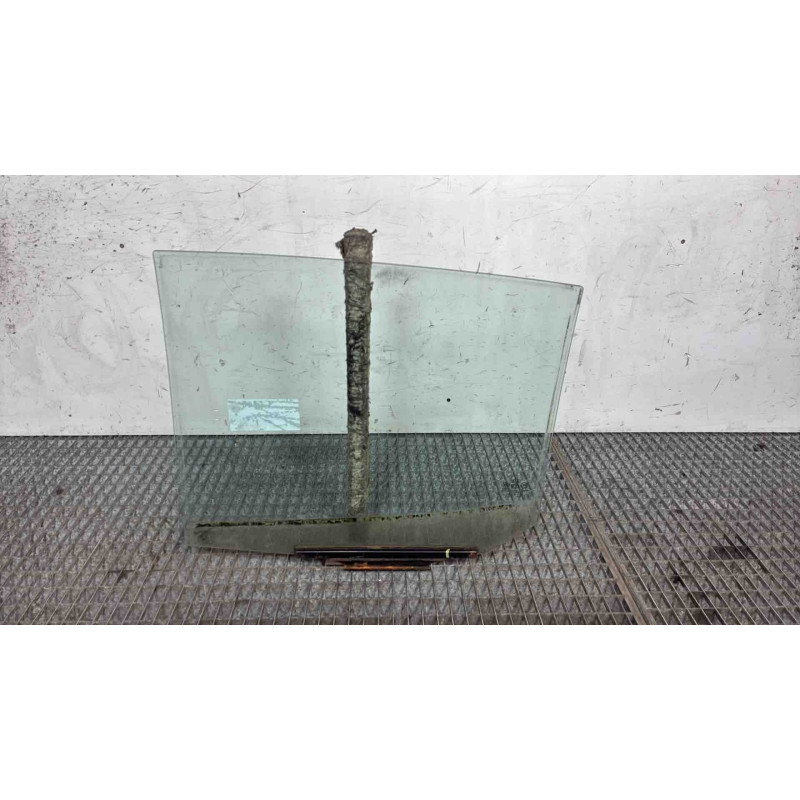 Vitre arriere droit KIA PICANTO 1 Photo n°2