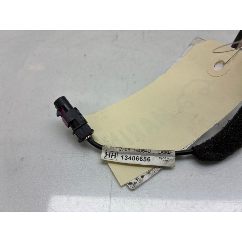 Antenne OPEL ADAM Photo n°4