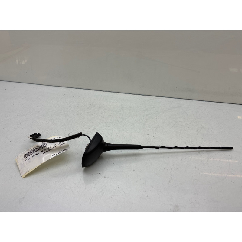 Antenne OPEL ADAM Photo n°5